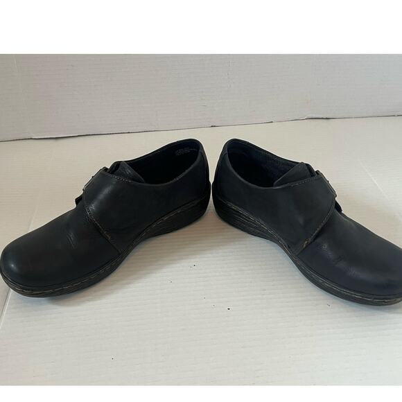 BOC Born Concept Black Leather Buckle Loafer Women's Size 9.5 - Picture 6 of 8